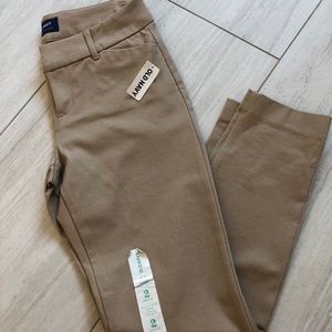 NWT Old Navy Pixie Pant